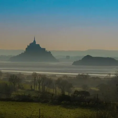 Le 7 De Coeur, Baie Mont St Michel